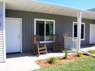 3 Reserve Ct, Garner, IA 50438