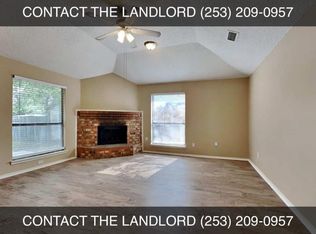 822 Bentle St, Cedar Hill, TX 75104