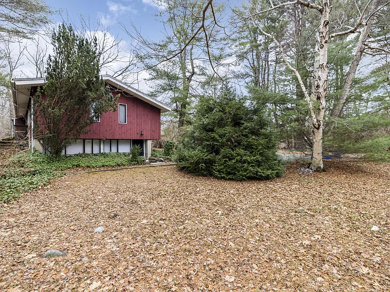 9 Peacock Farm Rd — Photo 20