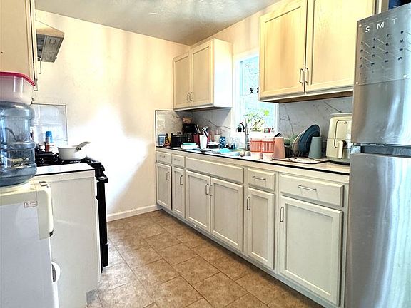 5th image of 1706 NW Baldwin Ave