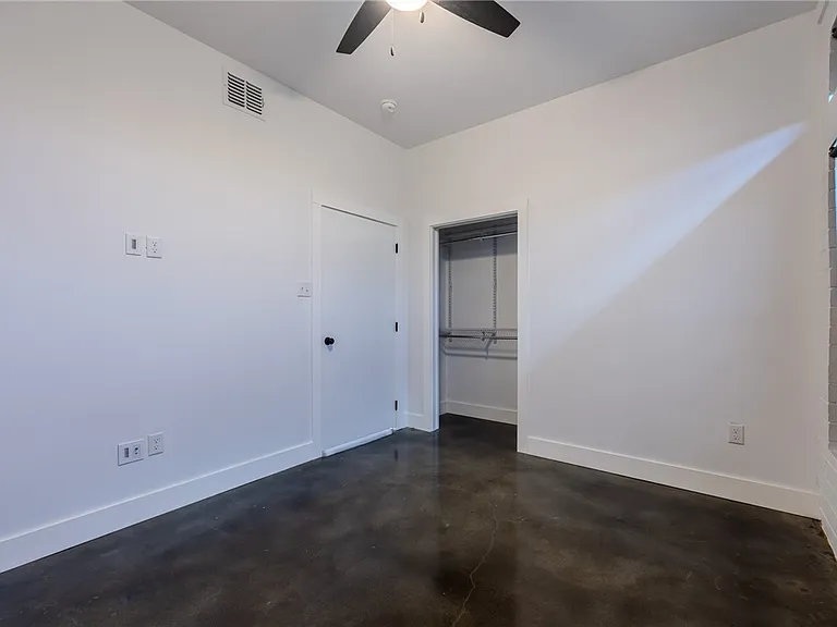 626 Glazebrook St #A — Photo 14