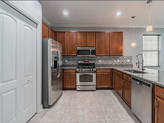 5th image of 20264 Merry Oak Ave