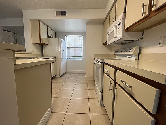 4th image of 9999 Summerbreeze Dr APT 1101