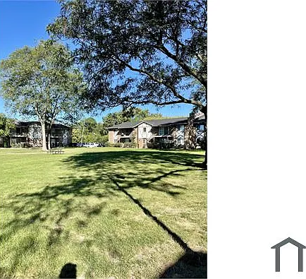 16W520 Lake Dr #207 — Photo 1