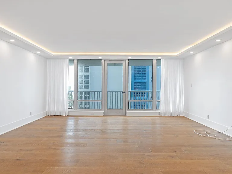 4020 Galt Ocean Dr #409 — Photo 17