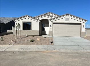3344 Palmeras St, Kingman, AZ 86401