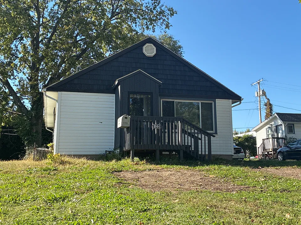 8044 Michigan Ave