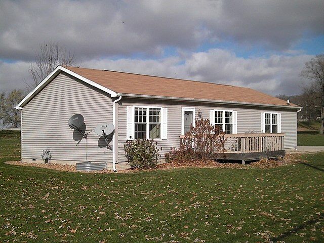 1st image of 130 Jensen St