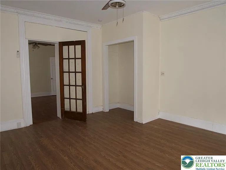 1020 Ferry St #1 — Photo 6