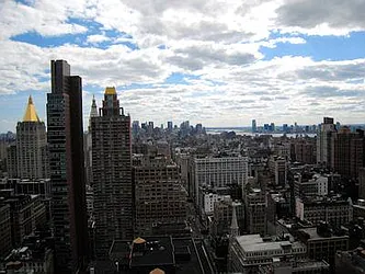 Rented by R New York
