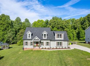 288 Black Farm Rd, Thomasville, NC 27360