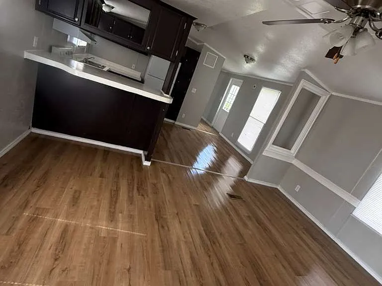 1510 Reef Dr — Photo 2