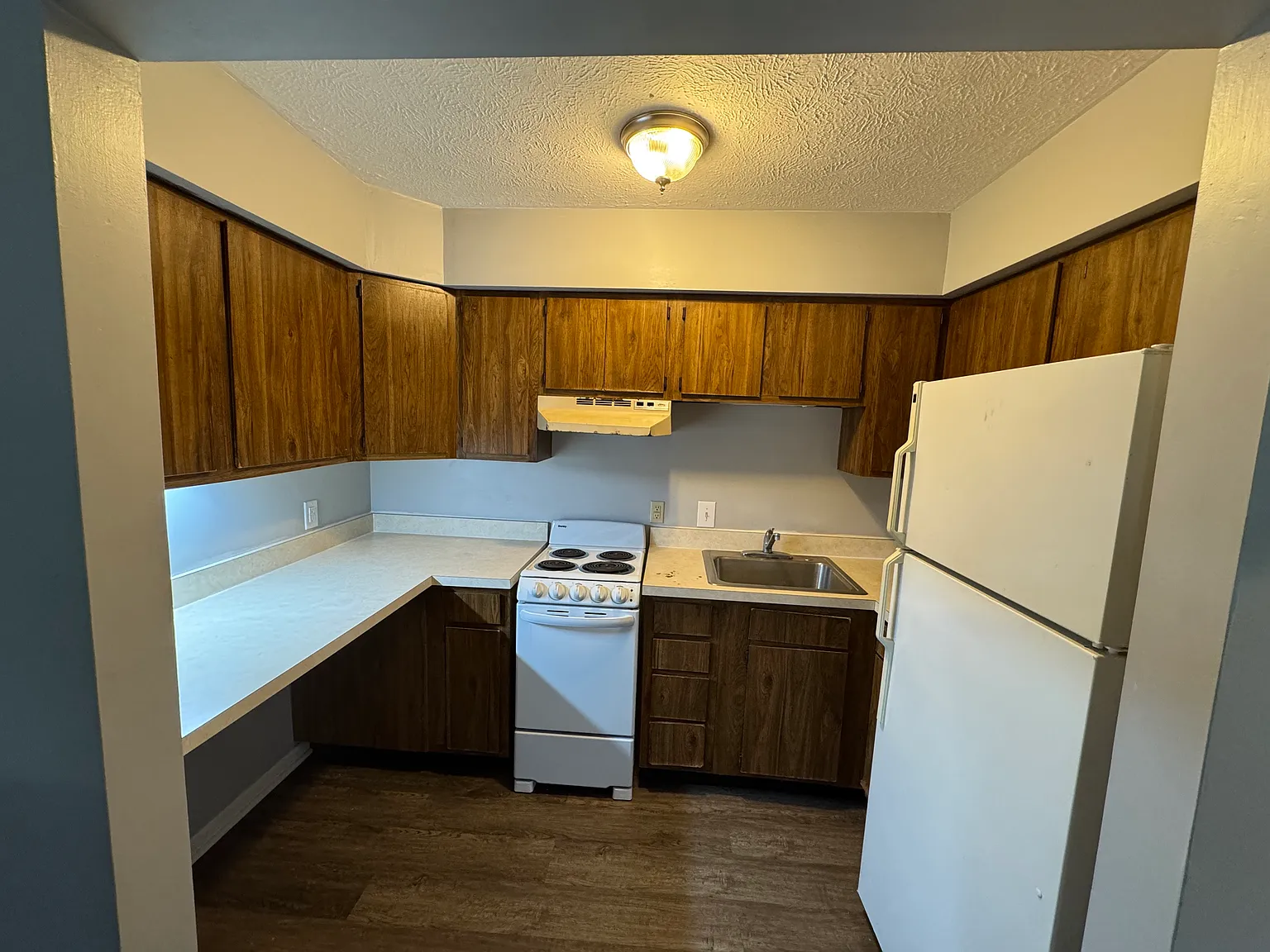 1 bed, 550 sqft, $700 — Photo 3