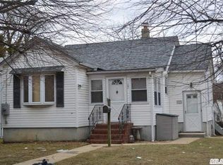 2871 Royle St, Bellmore, NY 11710