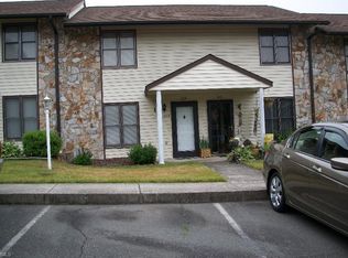 1038-248 Cedar Place Ct, Winston Salem, NC 27107