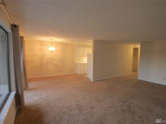 3rd image of 2500 Canterbury Ln E APT 303