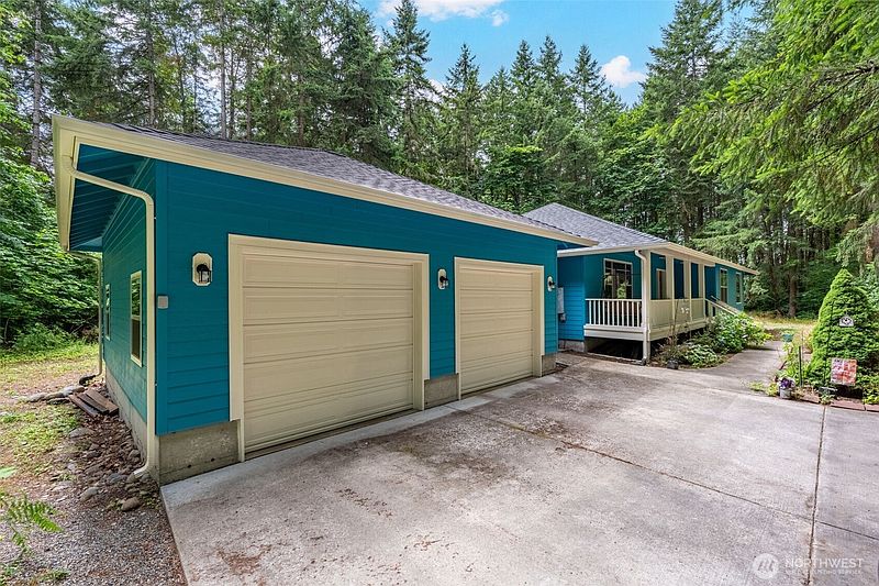 3rd image of 5716 Gahs Road S
