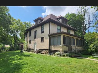 210 1/2 E Wisconsin St, Delavan, WI 53115