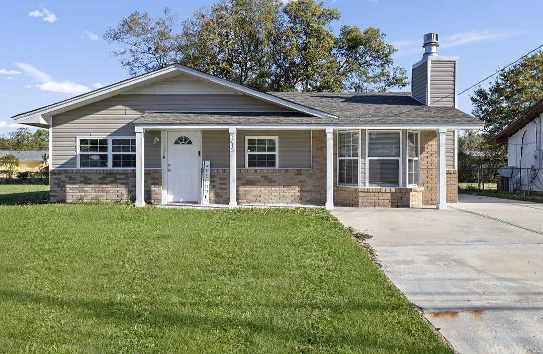 3612 Meadowlark Dr — Photo 2