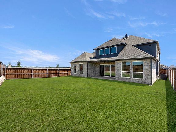 5th image of 1906 Sweetwater Dr