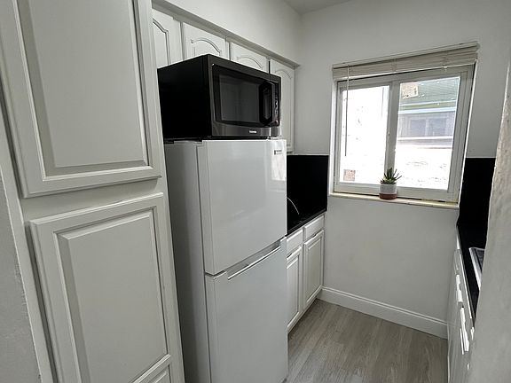 4th image of 7904 Harding Ave #14A