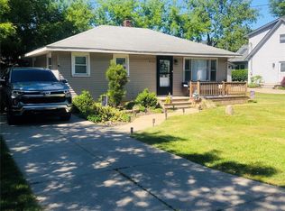 8396 Cooley Beach Dr, White Lake, MI 48386