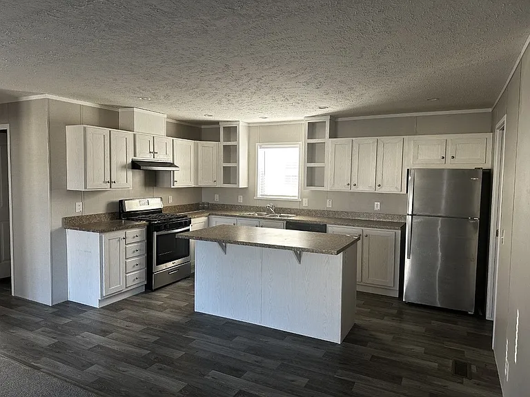 North Glen Village — Photo 2