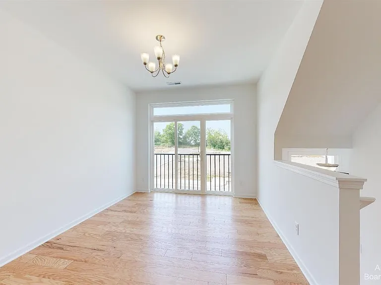 2741 Bristol Ridge Dr — Photo 10