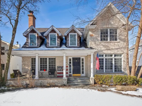 254 Coe Rd, Clarendon Hills, IL 60514