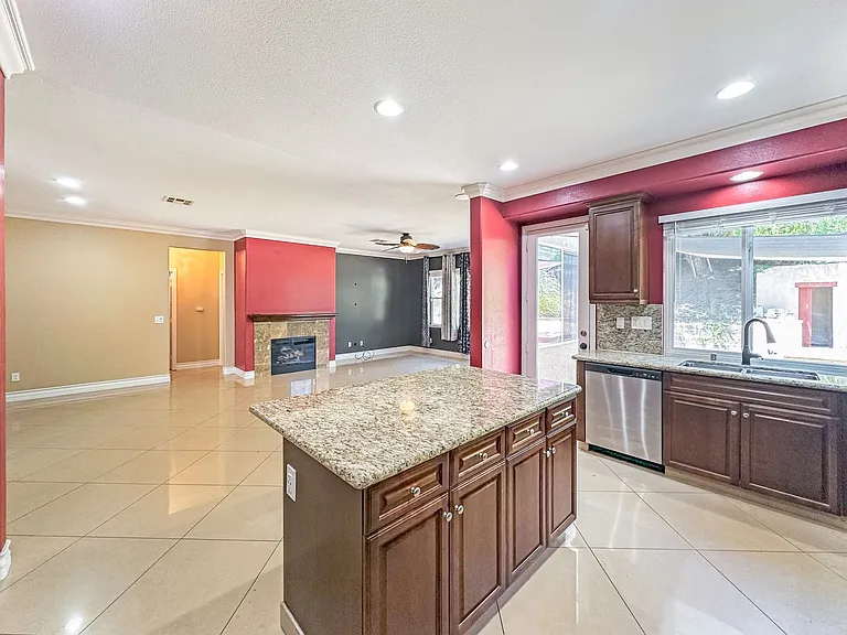 1618 Quiet Trail Dr — Photo 12