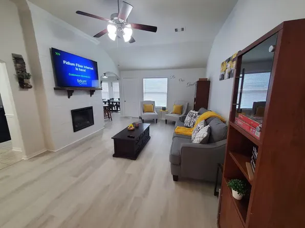 981 Arbor Xing, Conroe, TX 77303