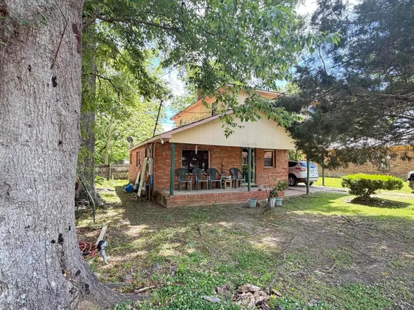 815 11th St, McComb, MS 39648