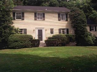 73 Dearfield Dr, Greenwich, CT 06830