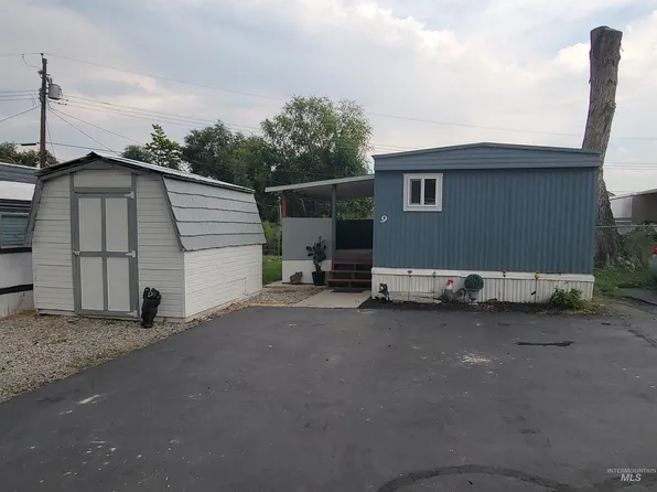 571 Caldwell Blvd Trailer 9, Nampa, ID 83651