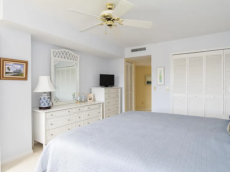 1821 Mooringline Dr #1821PHD — Photo 5