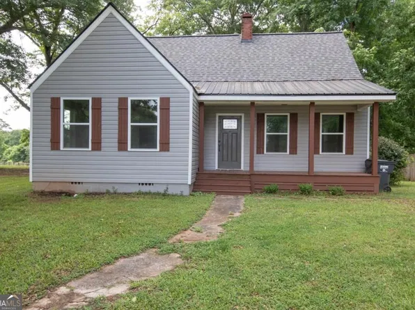 250 Lagrange St, Grantville, GA 30220