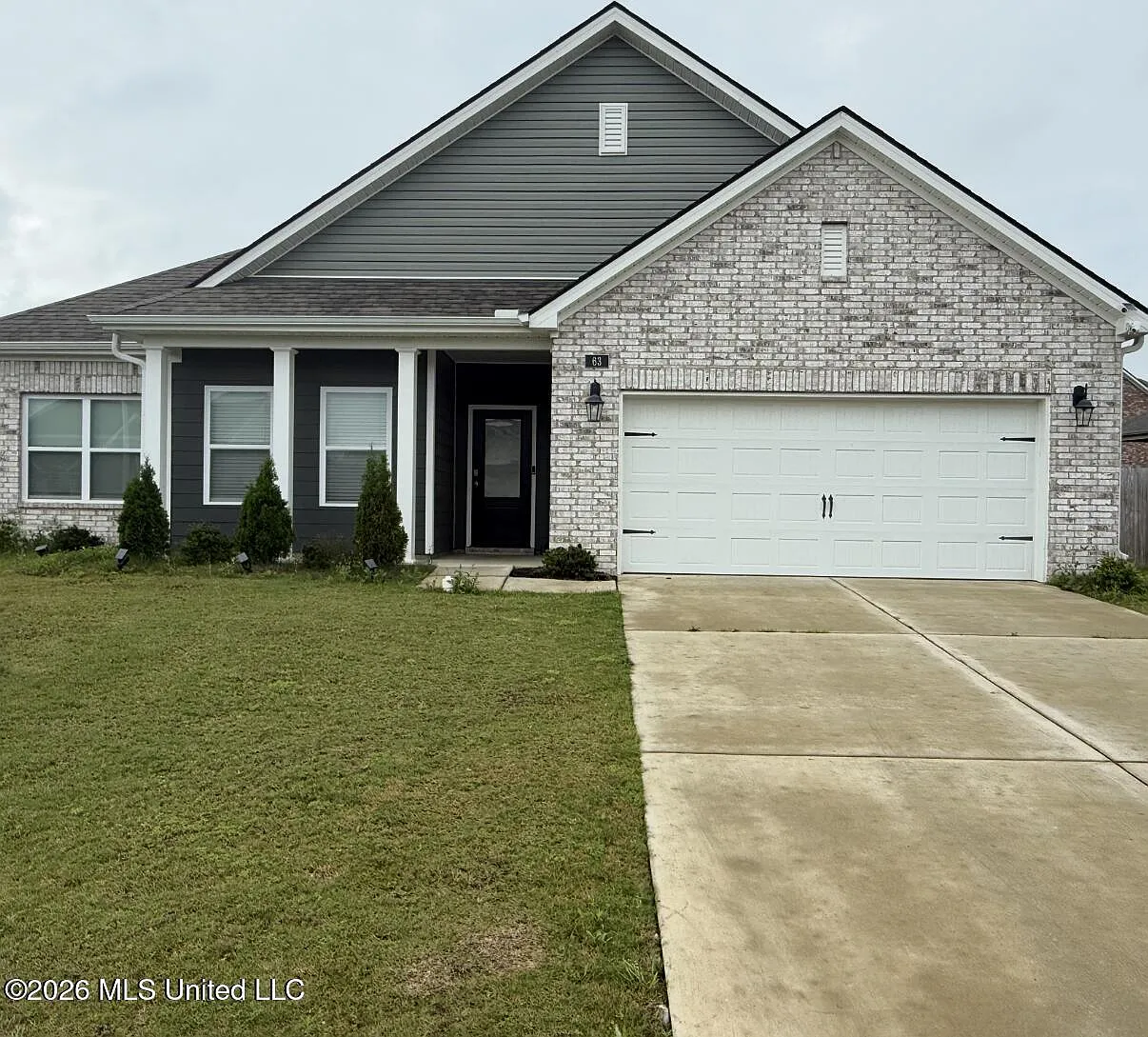 4 bed, 2.0 bath, 1891 sqft, $2,200 — Photo 1