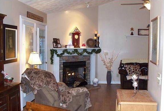 5th image of 2518 Magnolia Ct