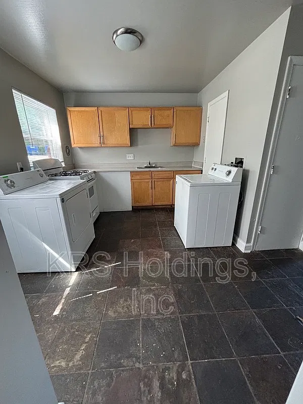 2 bed, 1.5 bath, 950 sqft, $1,495 — Photo 1
