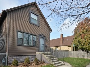 1017 S Lombard Ave, Oak Park, IL 60304
