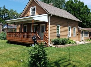 1101 Rathbone Ave, Aurora, IL 60506