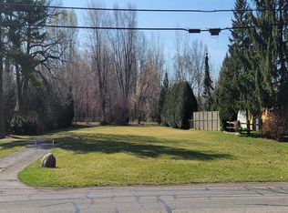 Smith Rd, Temperance, MI 48182