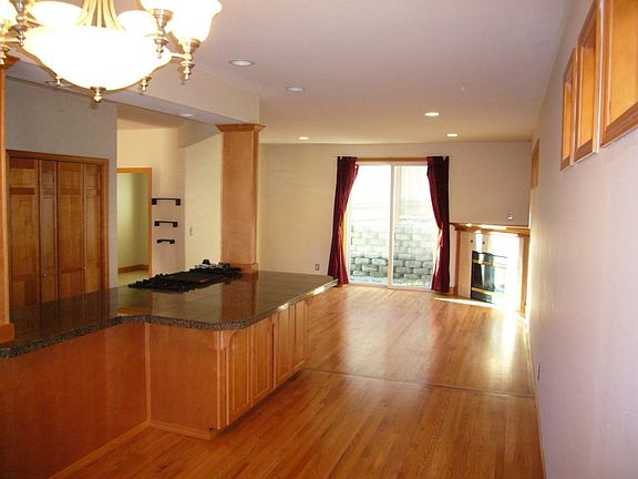 3rd image of 20119 137th Ave NE