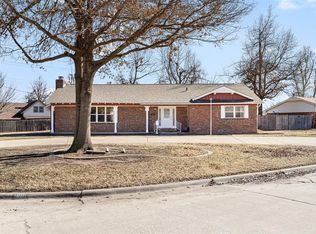 1801 Fedderson Dr, El Reno, OK 73036