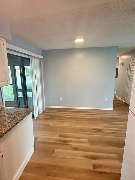 1920 E Edgewood Dr #I4 — Photo 7