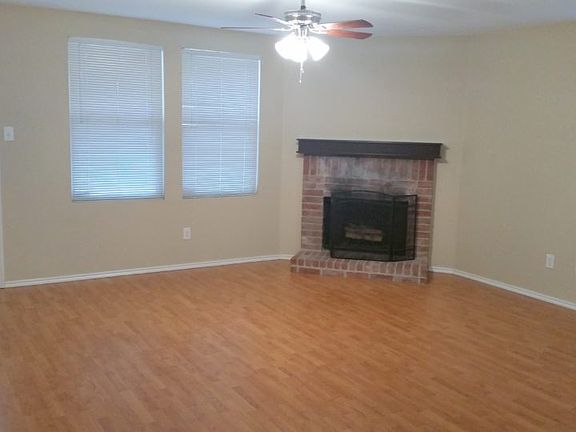 2nd image of 1624 Baxter Springs Dr