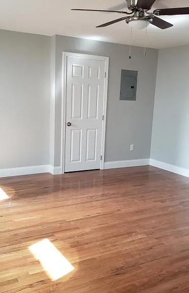 212 Robeson St — Photo 6