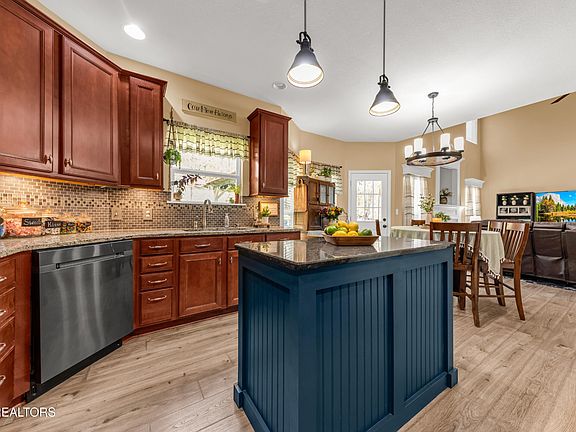 5th image of 5655 Crooked Pine Ln