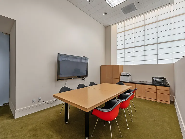 1388 Gough St #907 — Photo 31