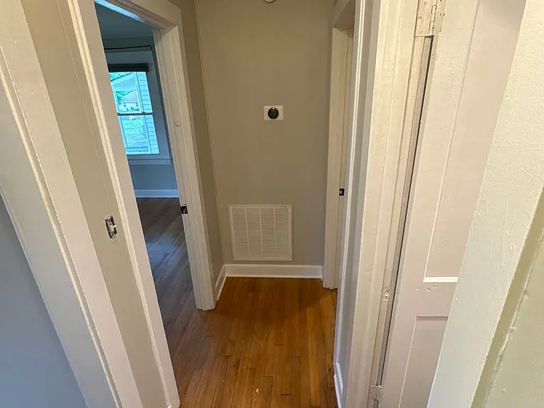 321 Hickory St — Photo 13